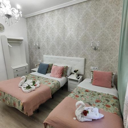Hostal Milan Madri Exterior foto